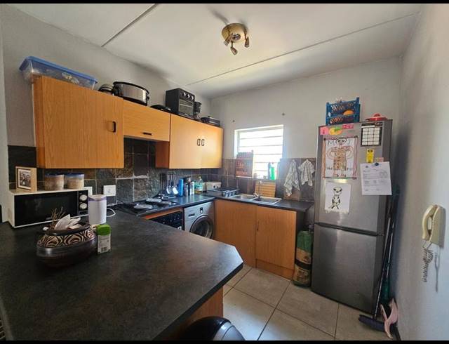 2 BEDROOM APARTMENT FOR SALE IN SUNDOWNER